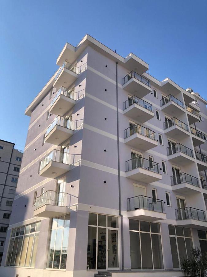 Hotel Mario, Shëngjin Exterior foto